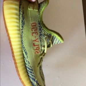 350 boost yeezys (very used) semi frozen yellow